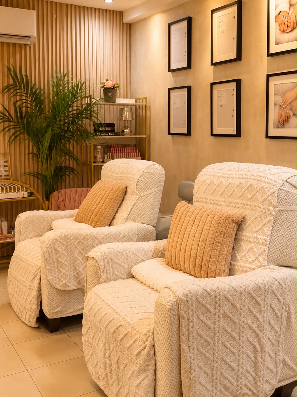 Ayuri Beauty Salon